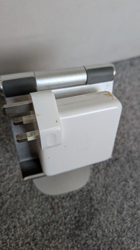 Genuine apple 96w usb - apple, usb-c