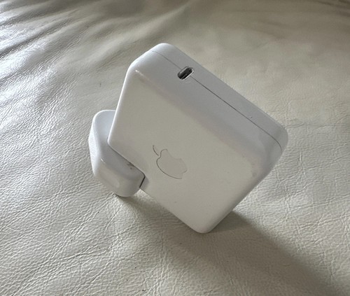 Genuine apple 61w usb - apple, usb-c
